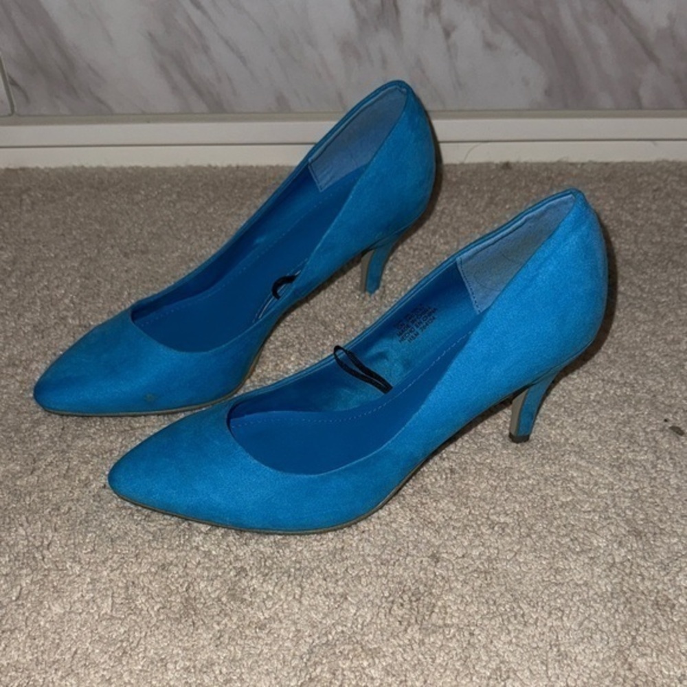 H&M Vibrant Blue Heels - Picture 1 of 3